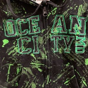 Ocean City, MD Brand New W/ Tags Hooded Sweatshirt Kids Size S. Zip Up W/Pockets